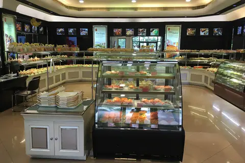Royal Halal Meat & Bakery photo 2